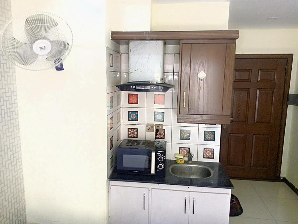 רוואלפינדי Comfortable Rental Apartments In Bahria Town מראה חיצוני תמונה