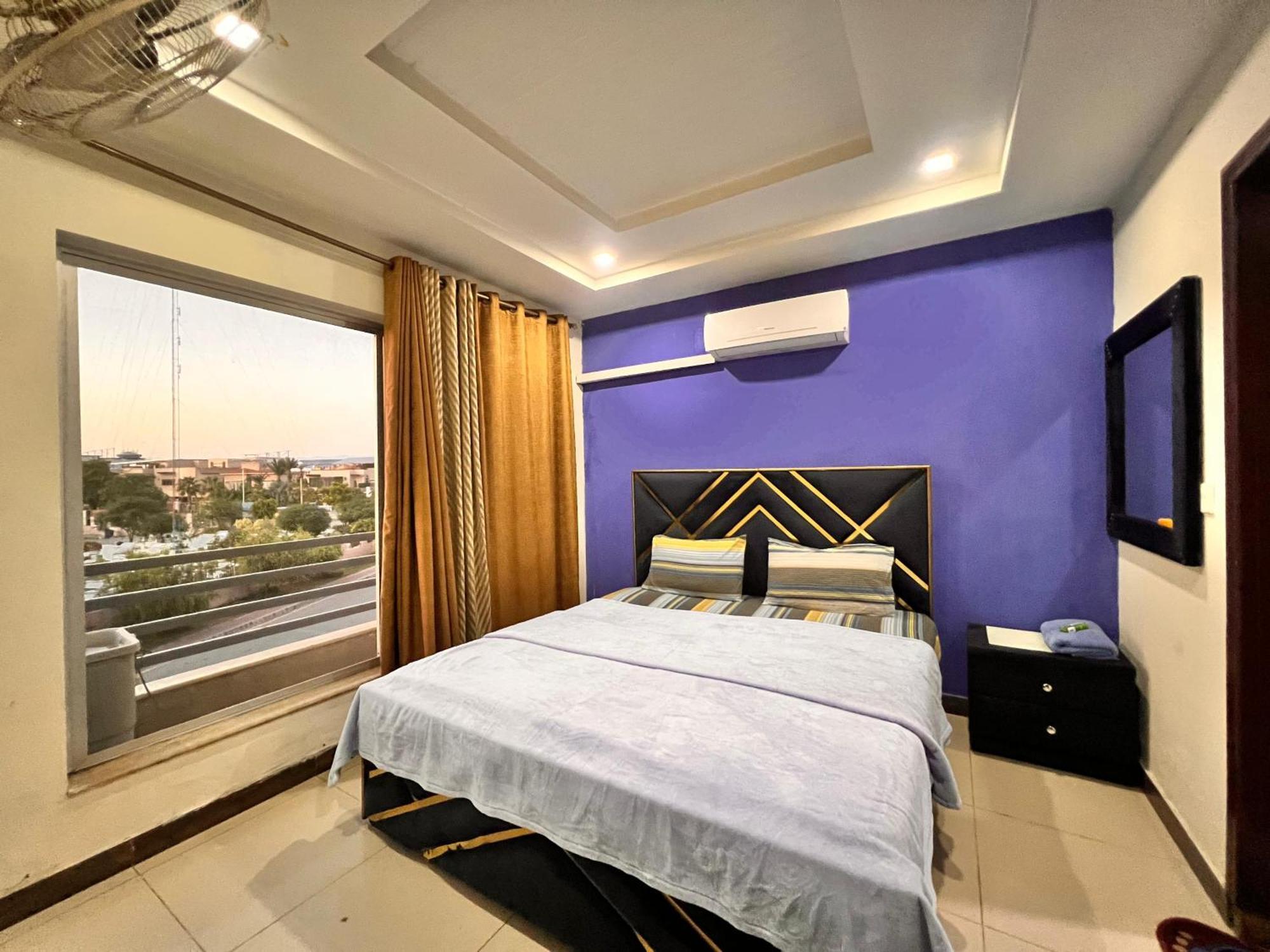 רוואלפינדי Comfortable Rental Apartments In Bahria Town מראה חיצוני תמונה